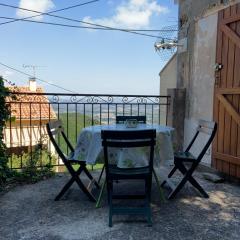 Petit appartement à proximité de St Florent