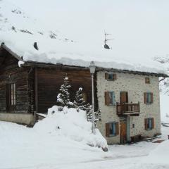 리비뇨 살레 (Livigno Chalets)