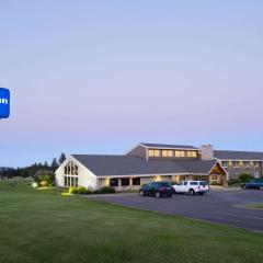 AmericInn by Wyndham Two Harbors Near Lake Superior