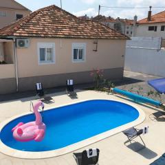 Holiday house with a swimming pool Zadar - 14133