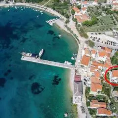 Apartments by the sea Martinscica, Cres - 14334