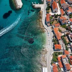 Seaside house with a swimming pool Sutivan, Brac - 16300
