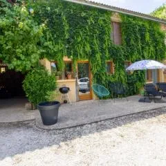Gîte cosy avec cheminée et terrasse couverte au cœur du Périgord Noir - FR-1-616-275