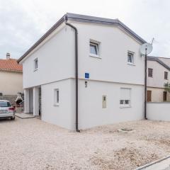 Apartments with parking space Vir - 18560