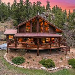 Classic Log Cabin near Rocky Mountain National Park and near Skiing