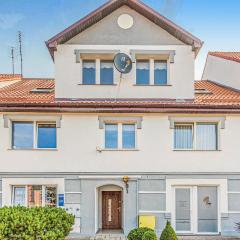2 Bedroom Lovely Apartment In Darlowo