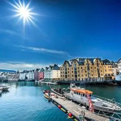 Ålesund Apartment with free parking