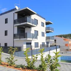 Family-friendly apartments with swimming pool Mavarstica, Ciovo - 18642