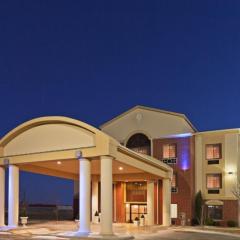 Holiday Inn Express Hotel & Suites Plainview, an IHG Hotel
