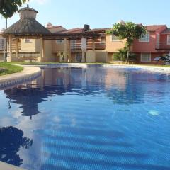 Luxury Home Ixtapa Balcony Pool BBQ AA WIFI 250mbs!