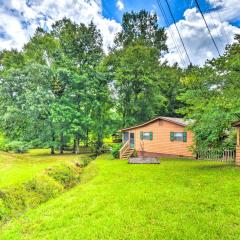 Grand Murphy Cabin with Fire Pit and Game Room!