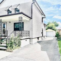 Falls House Downtown Niagara Falls Canada