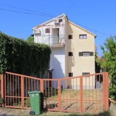 Apartment Okrug Gornji 1069a