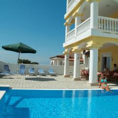 Double Room Peroj 2235h