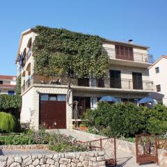 Apartments with a parking space Stari Grad, Hvar - 5730