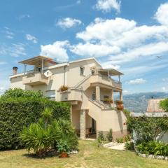 Apartments with parking space Razanac, Zadar - 5885