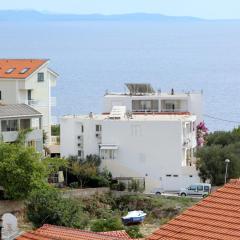Apartments with a parking space Hvar - 5701