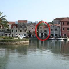 Apartments by the sea Vrboska (Hvar) - 4601