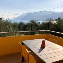 Lake View Sottodossi Apartment