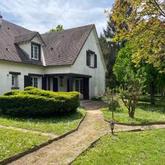 Maison de campagne familiale sur la route des Châteaux