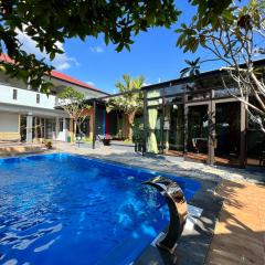The Uniique Haus - Johor 1st Staycation Water Dining Experience