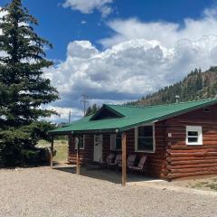 Cozy cabin #1 at Aspen Ridge Cabins