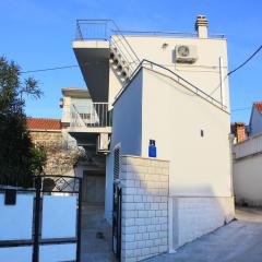 Apartments with a parking space Okrug Gornji, Ciovo - 9444