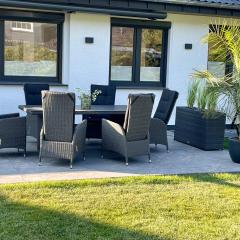 Wellnesshome Fontaneweg mit Sauna, Terrasse und Garten