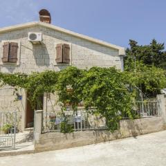 Apartments by the sea Komiza, Vis - 11671