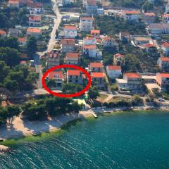 Apartments by the sea Mastrinka, Ciovo - 11711