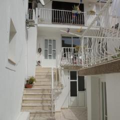 Apartments with a parking space Makarska - 12063