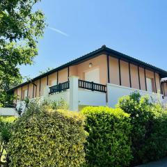 Appartement T2 Confortable à Cambo-les-Bains - FR-1-495-72