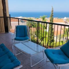 2BR home with stunning sea and mountain views