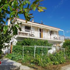 Apartments with a parking space Sumartin, Brac - 12487
