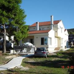 Apartments by the sea Brgulje, Molat - 13318