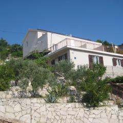 Apartments by the sea Stomorska, Solta - 13695