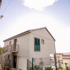 Apartments with parking space Sumpetar, Omis - 14941
