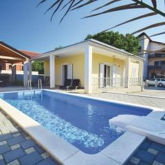 Family friendly house with a swimming pool Vodice - 15243