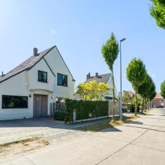 Luxe villa vlak aan bos vlotte verbinding Brugge