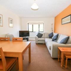 Flat 33 - Marine Court