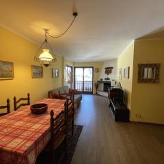 027 Trilocale, Giustino