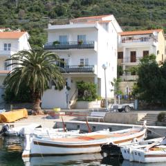 Apartments by the sea Igrane, Makarska - 2679