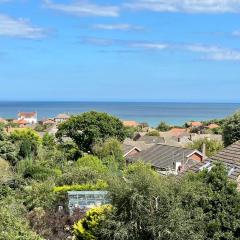 Highview House Norfolk Coast - seaviews, beach, hot tub