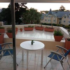 Elegante apto a metros del Shopping 2 dorm