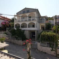 Apartments by the sea Mastrinka, Ciovo - 4647