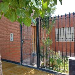 Casa hermosa cómoda en barrio tranquilo