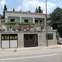 Apartments with parking space Novi Vinodolski - 5582