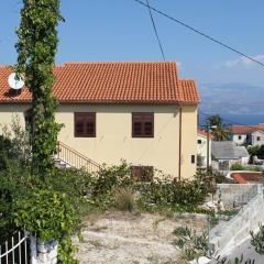 Apartments with parking space Supetar, Brac - 5628