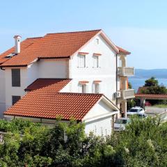 Apartments with parking space Crikvenica - 5589