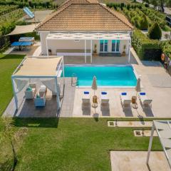 Madini Luxury Villa With Private Pool - Happy Rentals